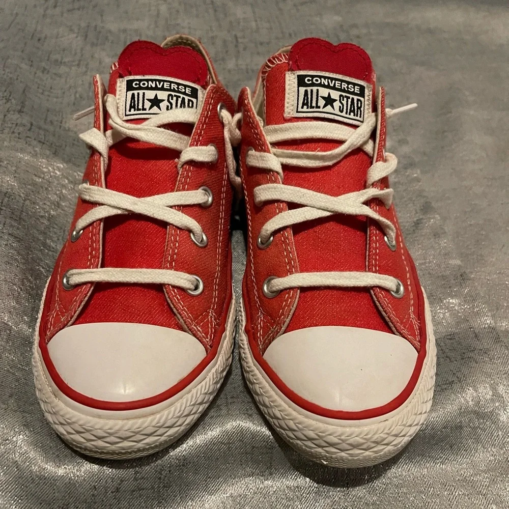 Rare Red Heart Converse size 3Y - Picture 1 of 13